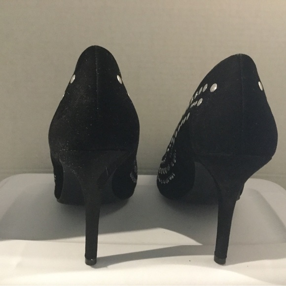 Cosmopolitan studded pumps size 7.5 - Picture 4 of 4